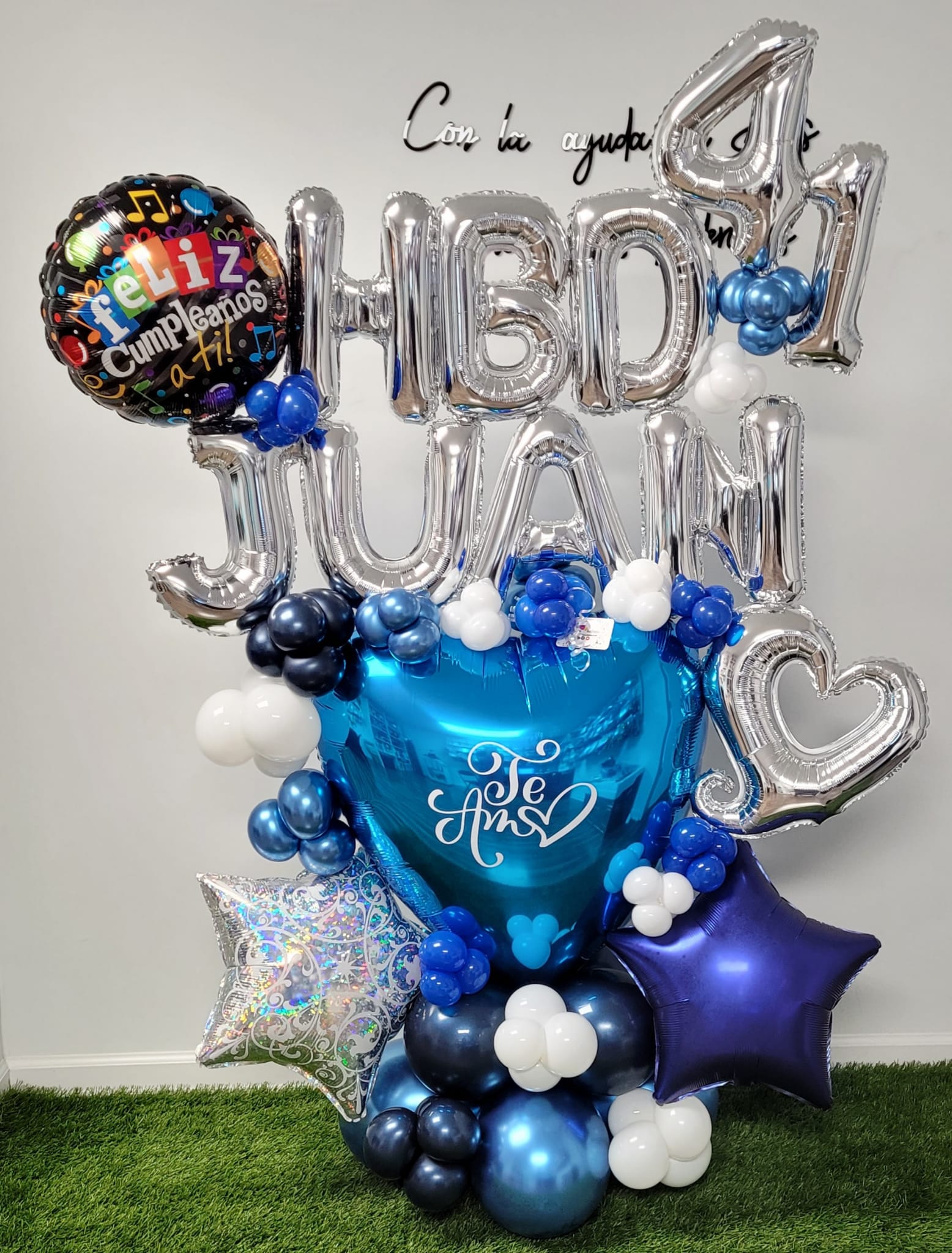 Jumbo heart birthday bouquet